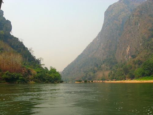 Segeln um die Welt - Laos
